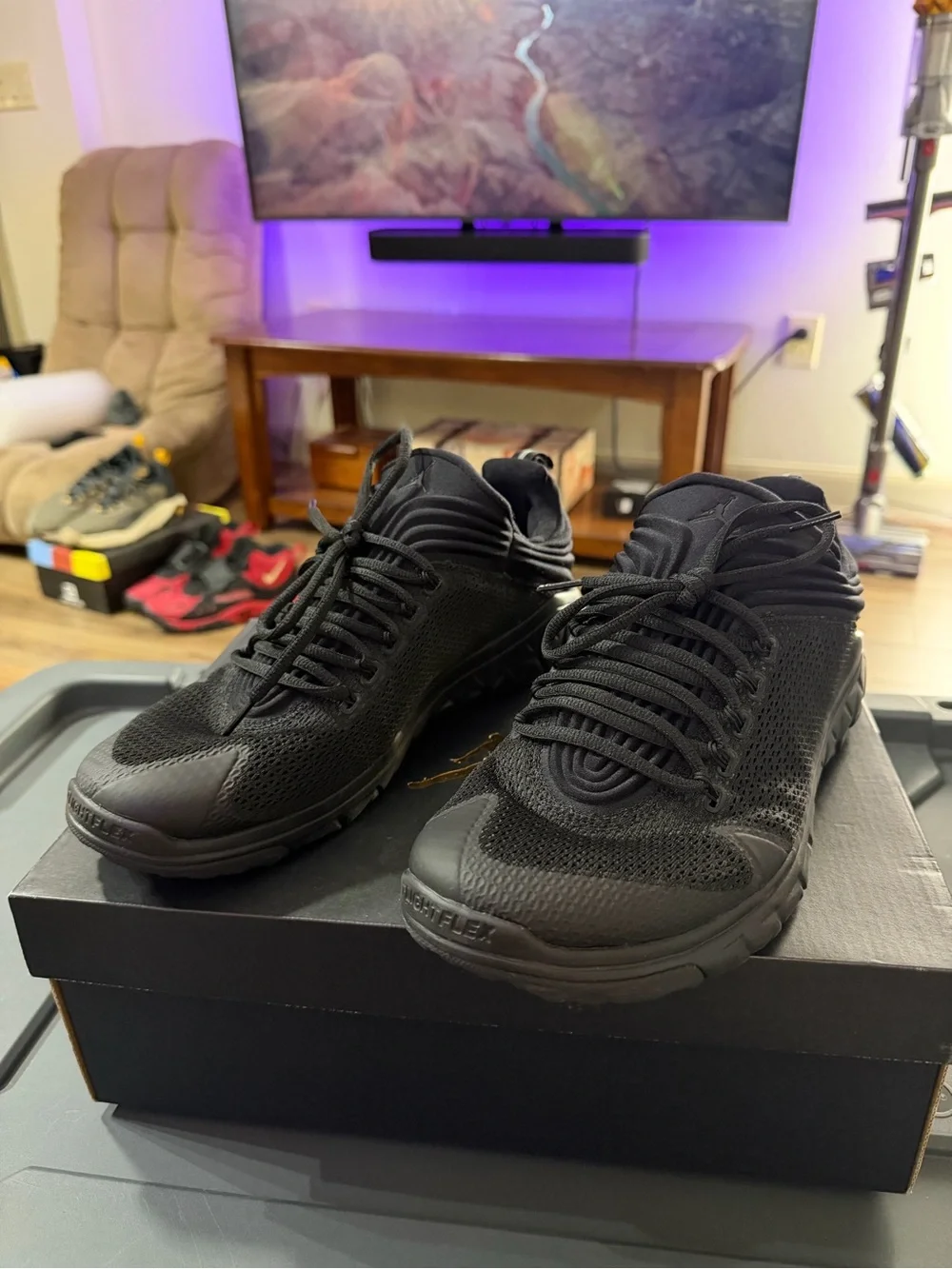 Jordan Flight Flex Trainer Triple Black Men’s 12 654268-005 w/ Box